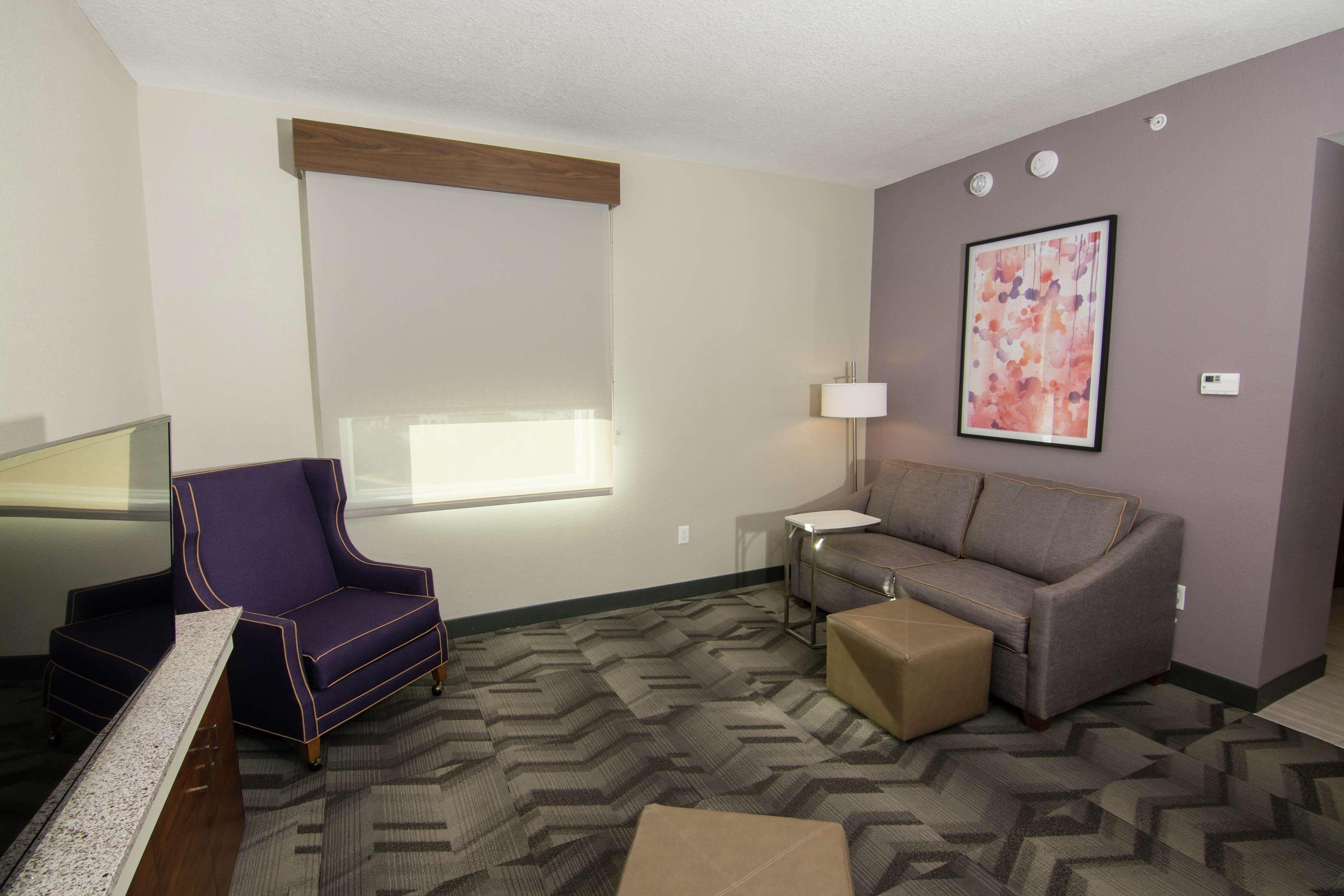 Hilton Garden Inn Tampa Suncoast Parkway Lutz Exterior photo